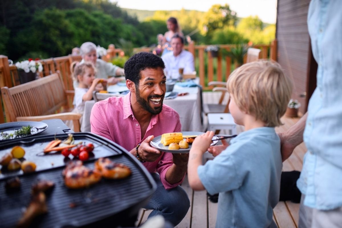 kids-love-BBQ-too-southern-flames